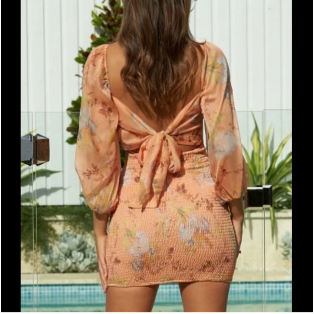 Orange floral Selfie Leslie Mini Dress 🧡 - Picture 2 of 10